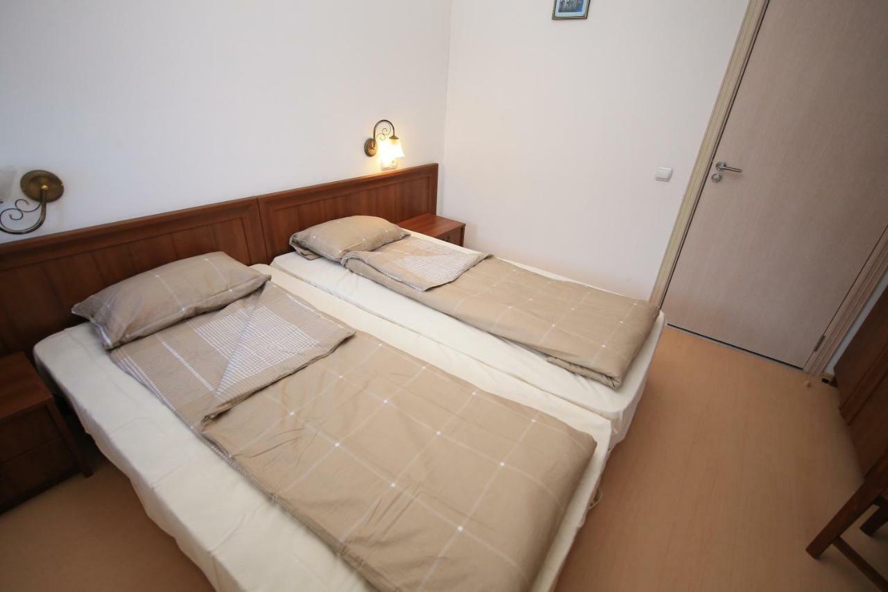 Great Location Near Lift Apartment Bansko Luaran gambar